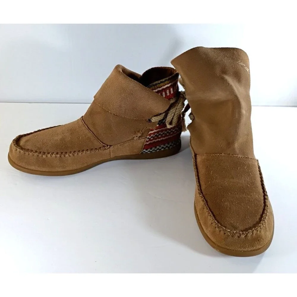Sanuk Julep Women's Brown Suede Ankle Boots Knit Side Panel Size 6 Comfort